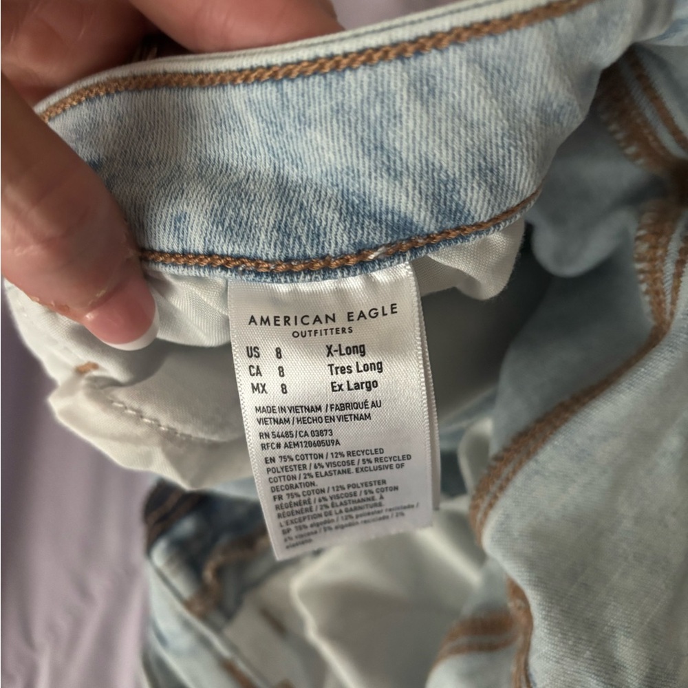 American Eagle Outfitters Ultra High Rise Light Wash Denim Size 8 X-Long - Picture 6 of 6